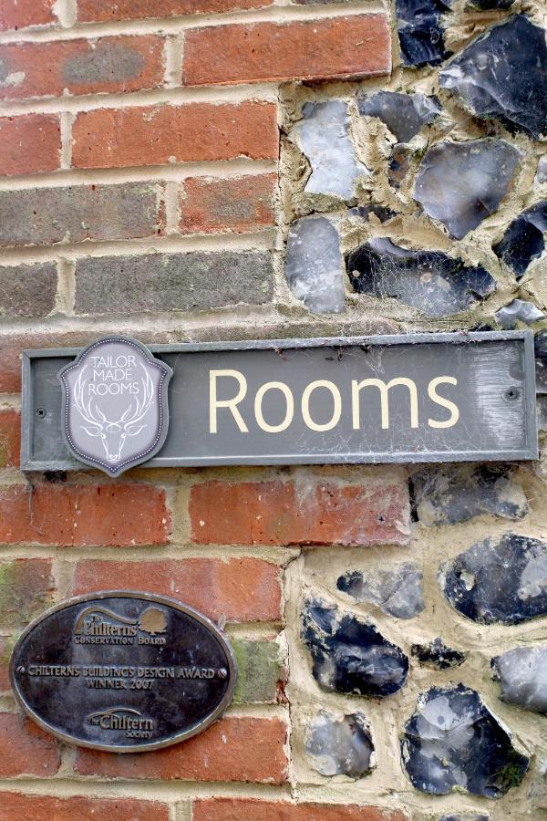 The Crown At Playhatch 3* Reading